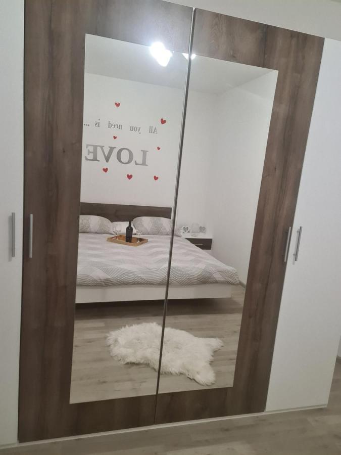 Apartamento Manuela Senj  Exterior foto